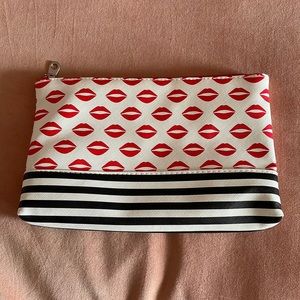Lips makeup pouch/clutch
